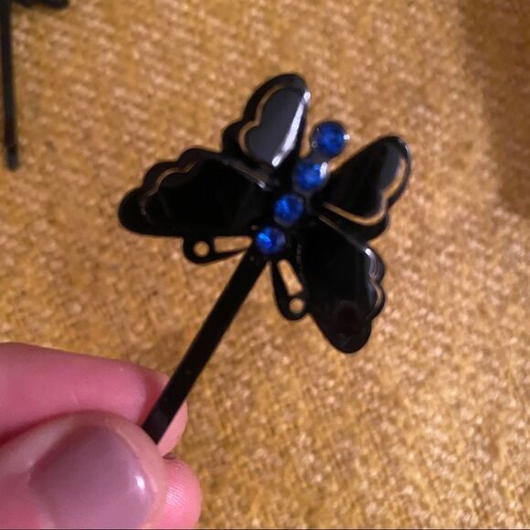 Vintage Rhinestone Butterfly Hairpins. Set of 6. - Picture 3 of 3